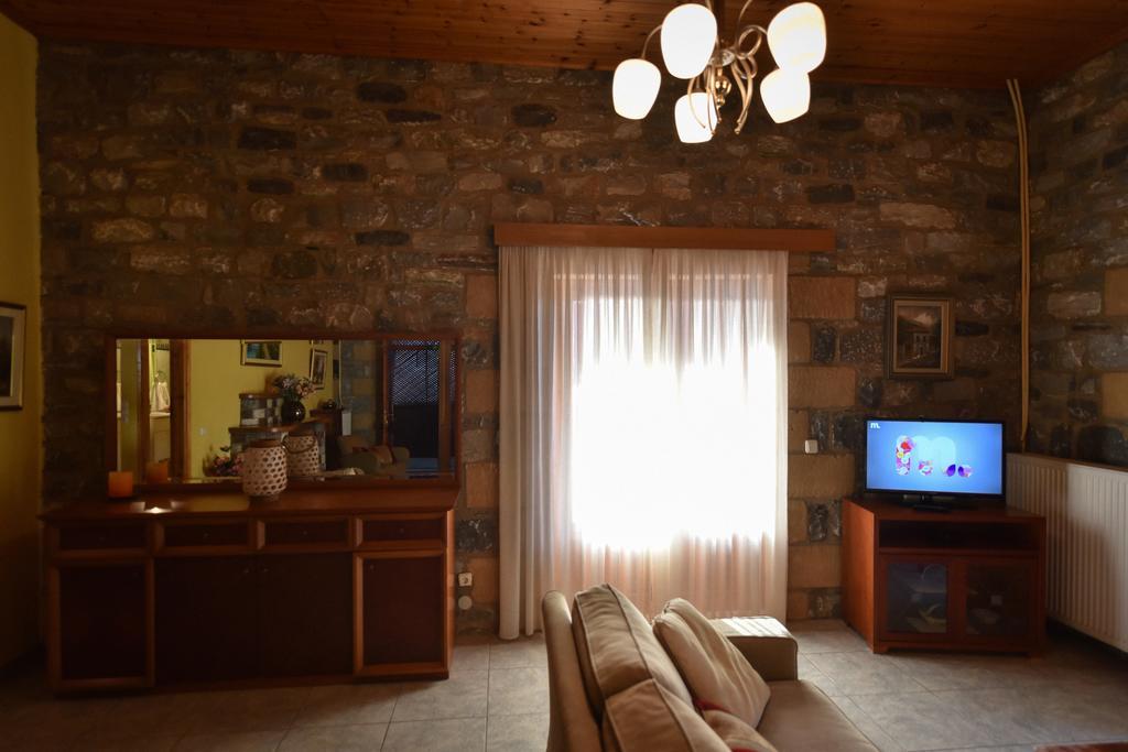 Villa Onar A Stone House With Amazing View 斯陶帕 外观 照片