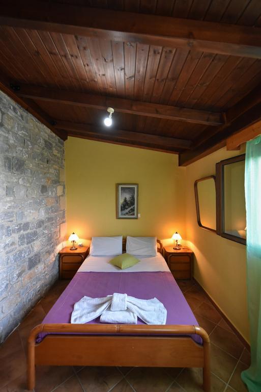 Villa Onar A Stone House With Amazing View 斯陶帕 外观 照片