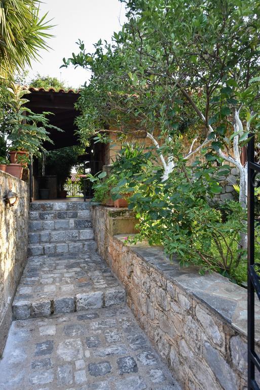 Villa Onar A Stone House With Amazing View 斯陶帕 外观 照片