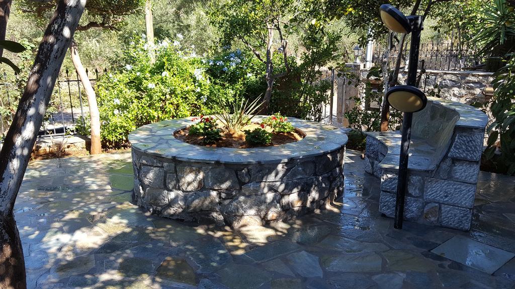 Villa Onar A Stone House With Amazing View 斯陶帕 外观 照片