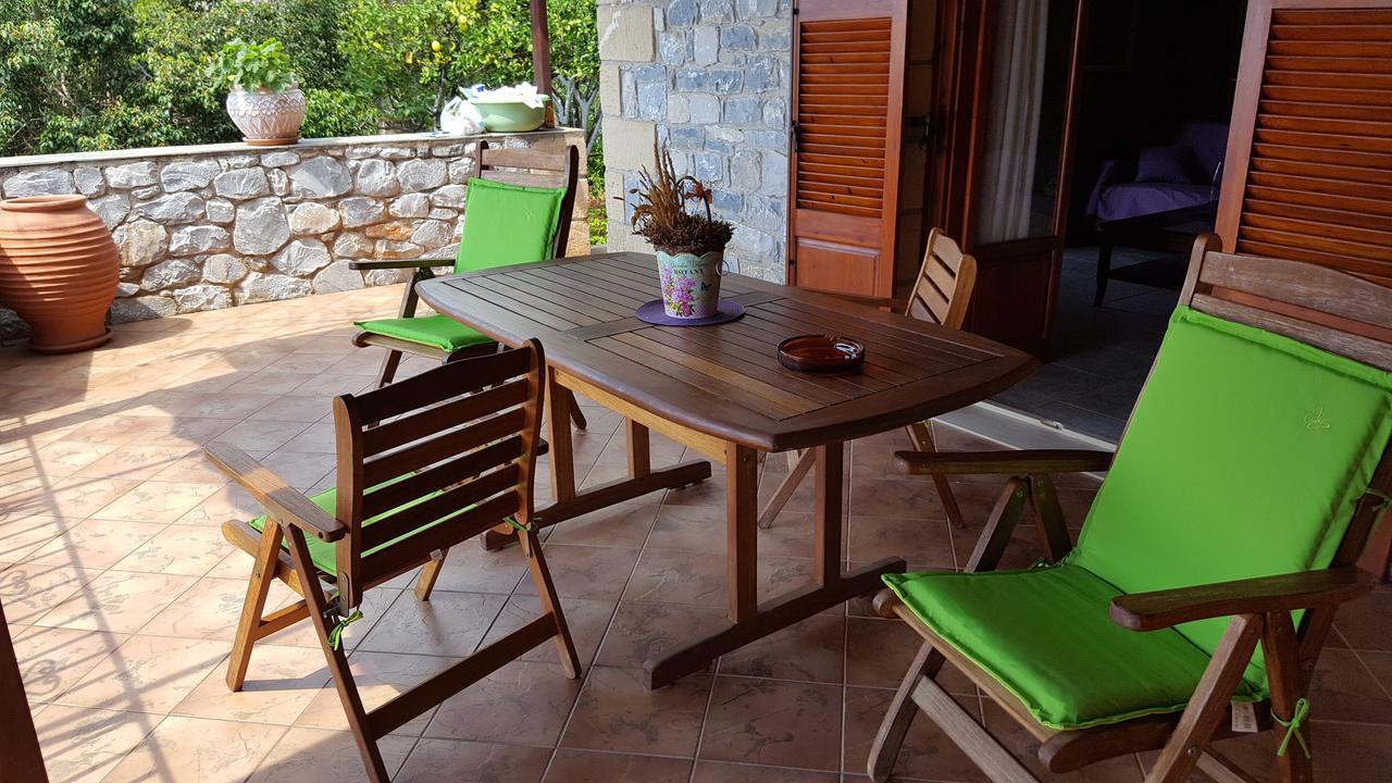 Villa Onar A Stone House With Amazing View 斯陶帕 外观 照片